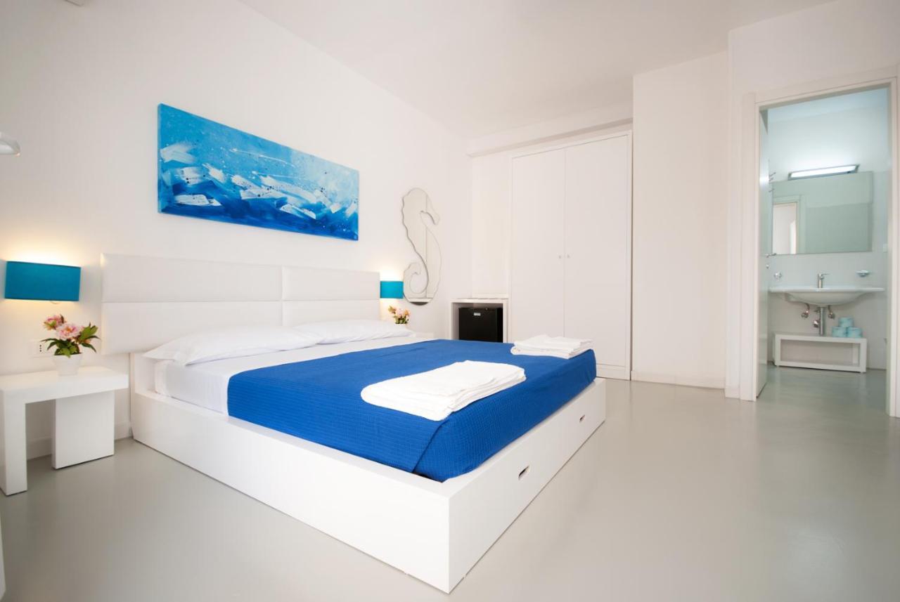 Hotel Beach Salento Marina Di Pescoluse Exterior photo